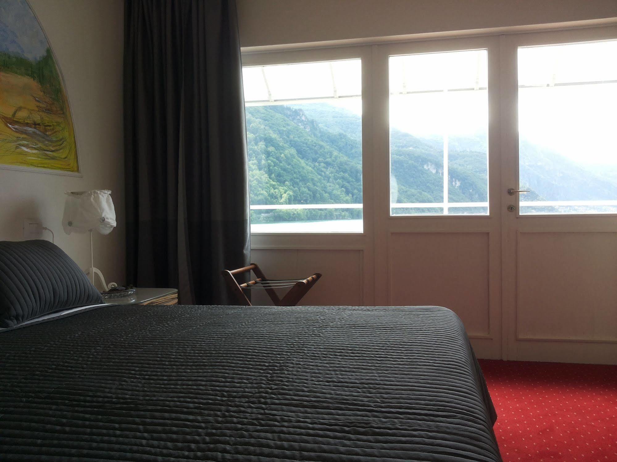 Hotel Nautilus 발마드레라 외부 사진